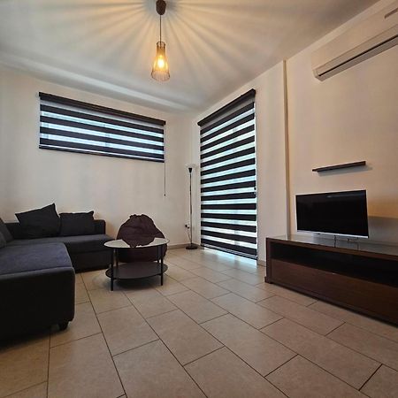 Nina Court Residence - University Of Cyprus - Aglantzia Екстериор снимка